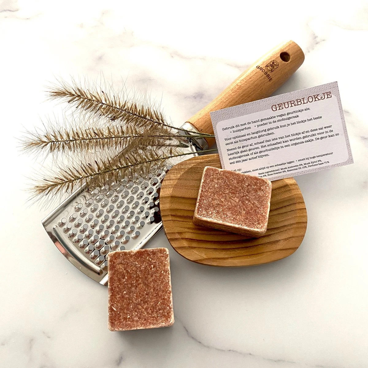 2 Amberblokjes - Geurblokjes - Incl - Schaaltje - Rasp - Organza Zakjes - Geschenkset Vrouwen 2 2 Amberblokjes - Geurblokjes - Incl - Schaaltje - Rasp - Organza Zakjes - Geschenkset Vrouwen - Afbeelding 2