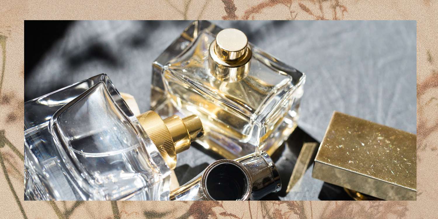 Parfumerie Winkel -Parfumerie Winkel JoMalone GoldenRulesApplyingPerfume Social 725a143ba3e94045b4eab1139453084c